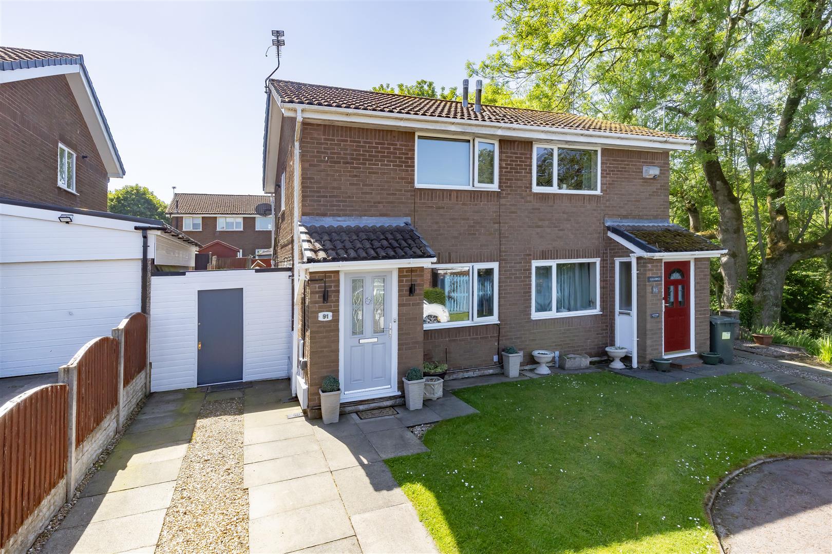 2 bed property in Maypark, Preston